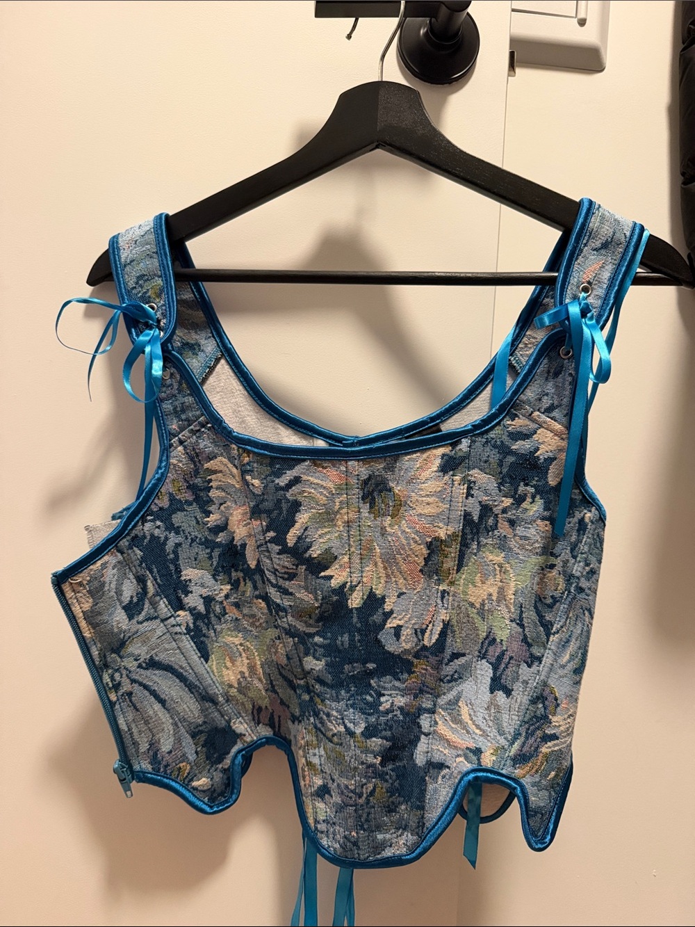 SHEIN Blue Floral Tapestry Corset Camisole with Ribbon Ties